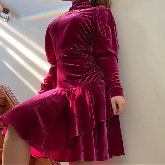 SOLD*** ROTATE DRESS figure flattering - Picture 5 of 17